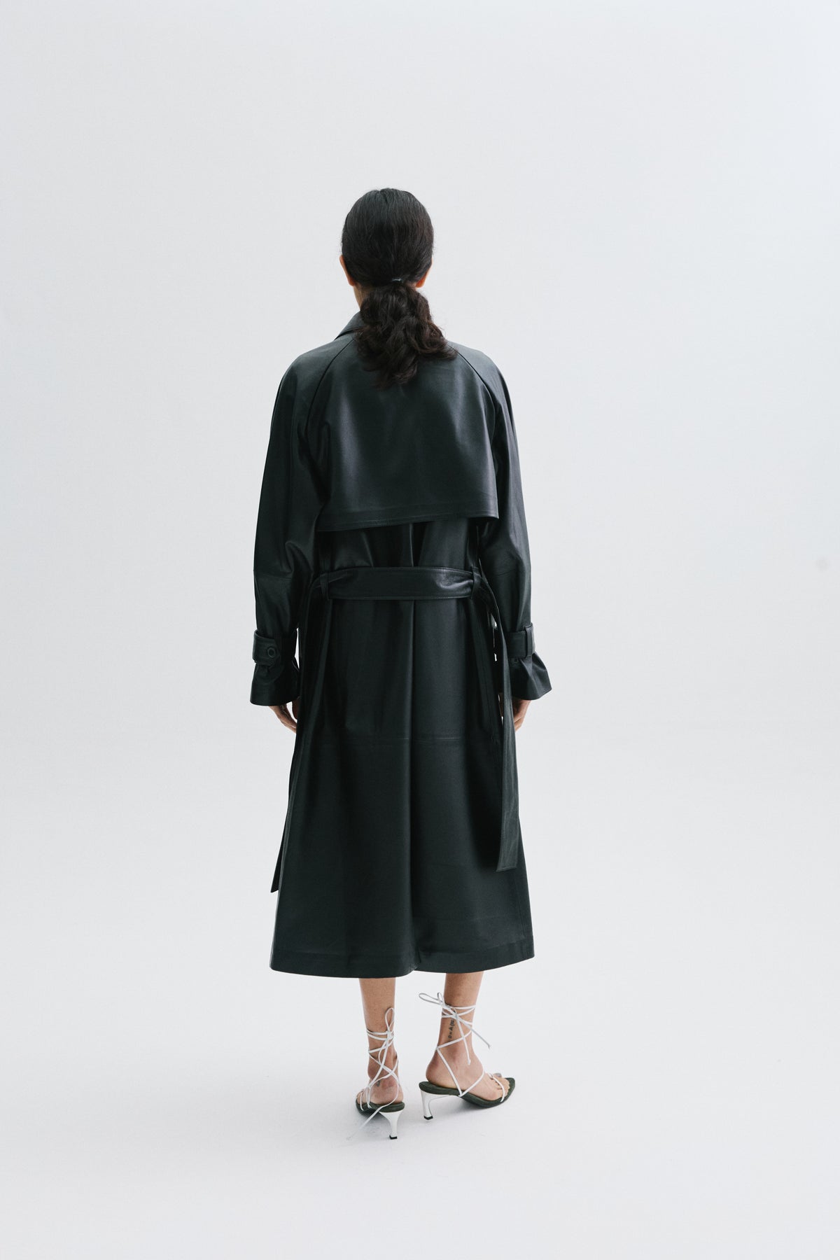 Trench Saavedra cuero