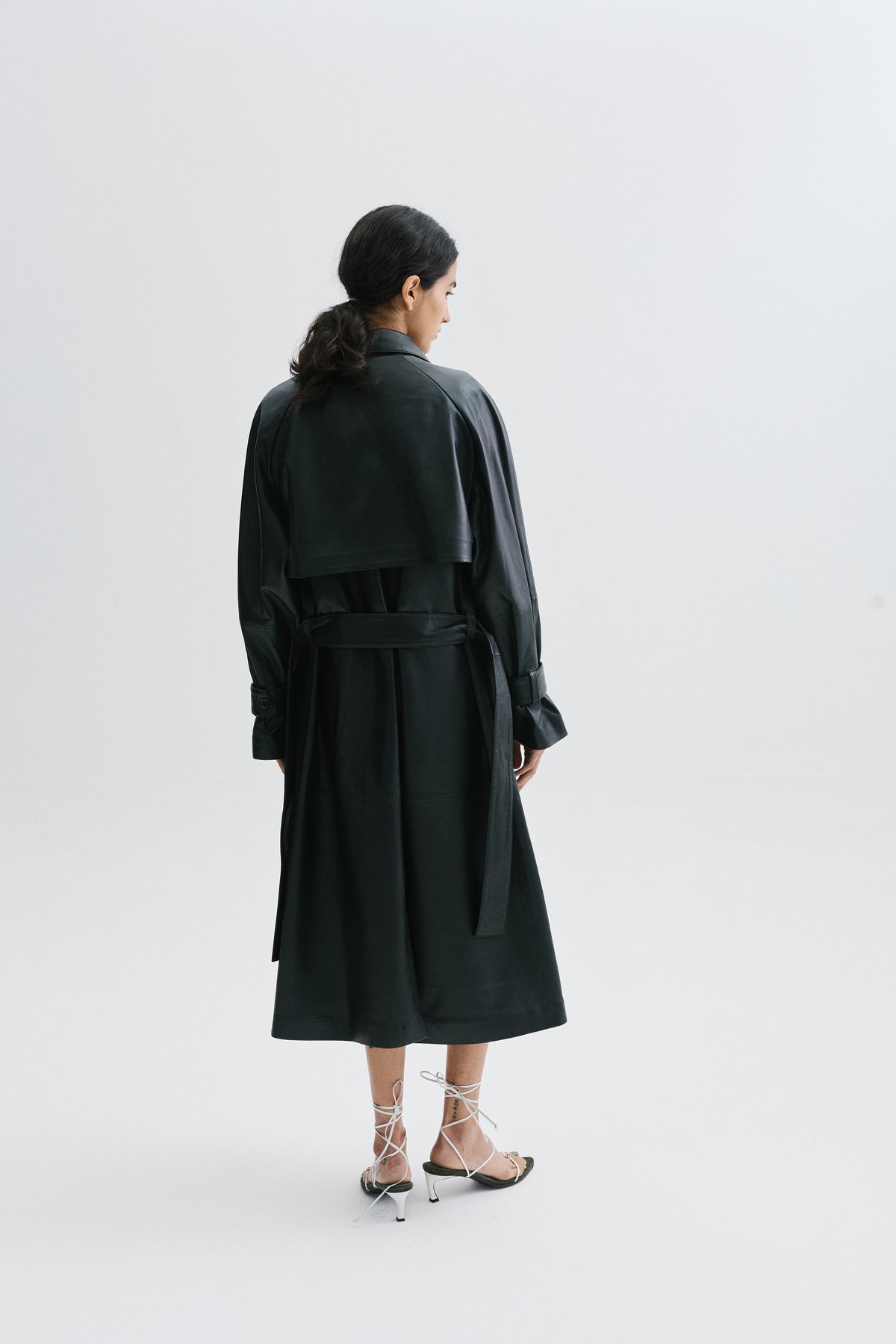Trench Saavedra cuero