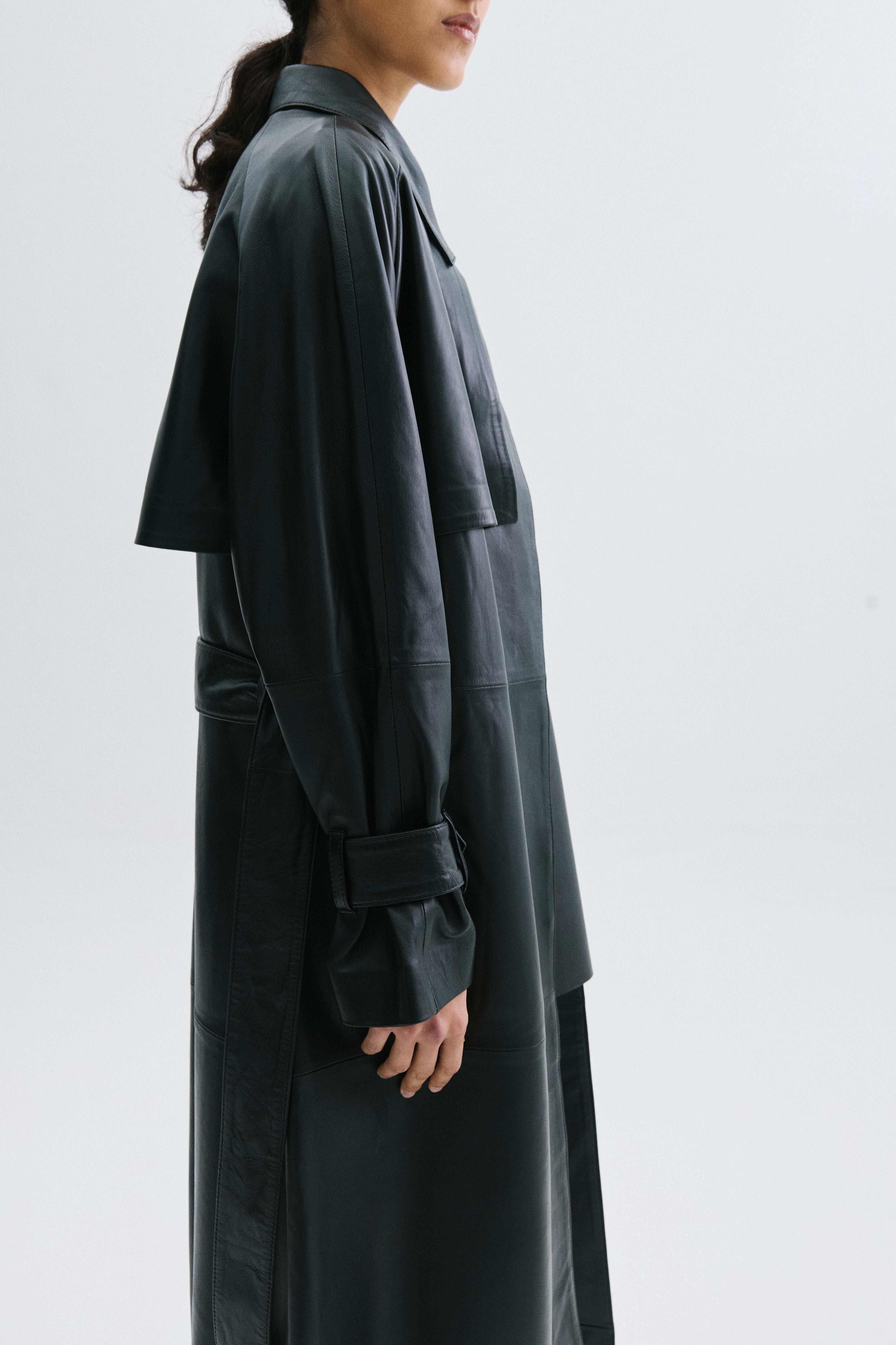 Trench Saavedra cuero